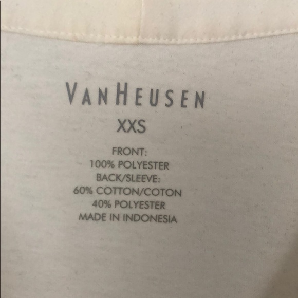 Van Heusen dressy button down - Picture 2 of 3